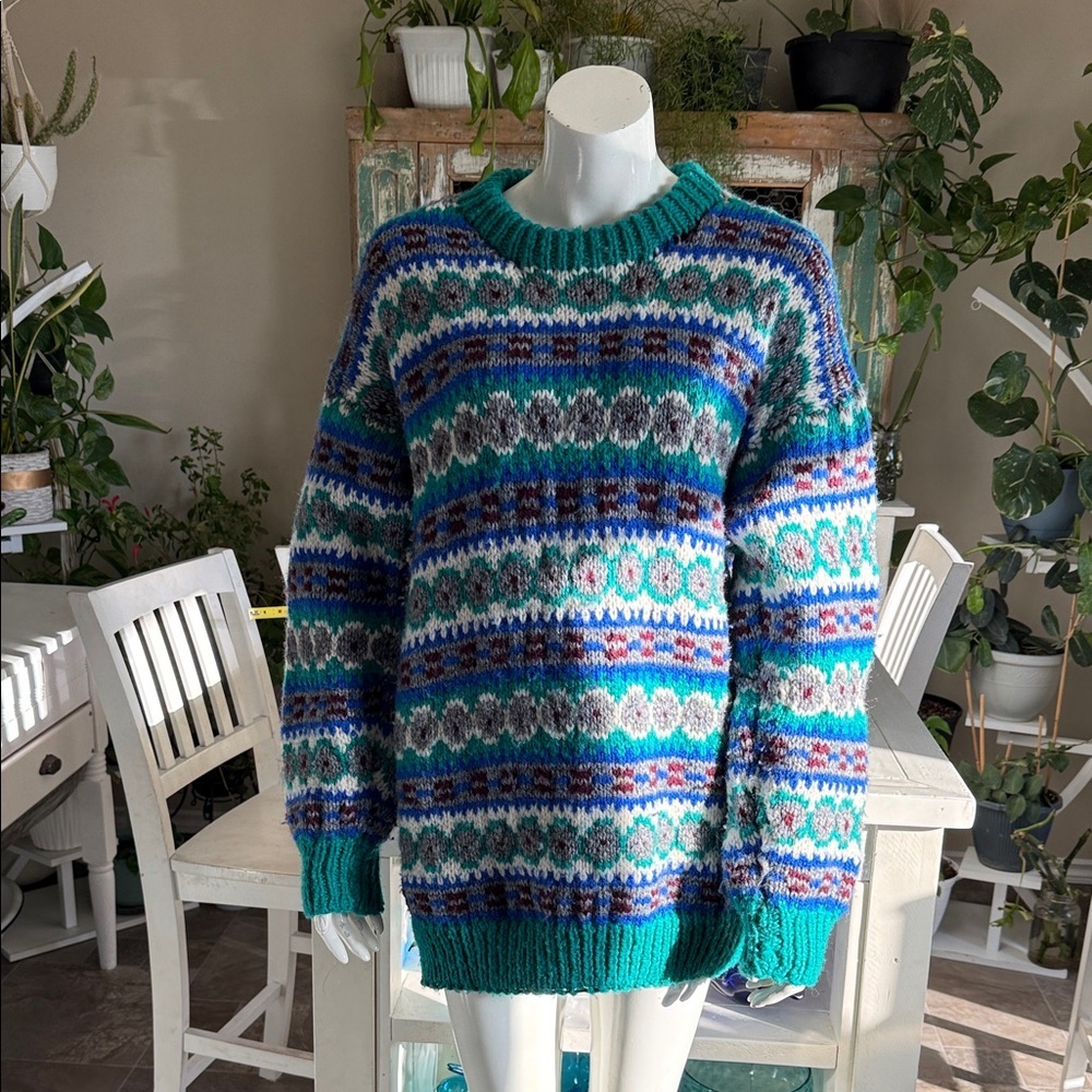 VTG super soft cotton large Multicolor Patterned crew neck Sweater